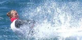  在巴利霍尔姆的小艇航行